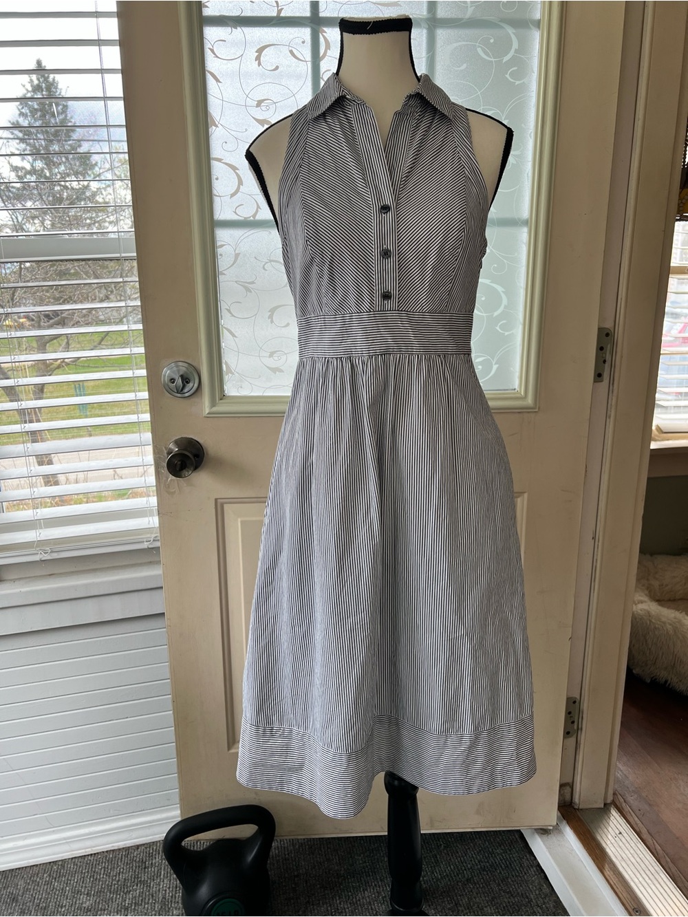 Maeve Anthropologie sz 6 stripped collared sleeveless dress flared skirt.